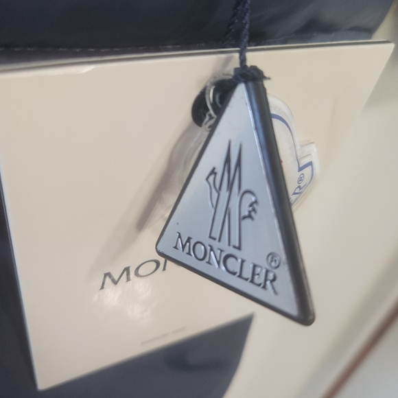 Moncler NWT Navy Blue Cereste Puffer Coat Sz Medium - Picture 6 of 16